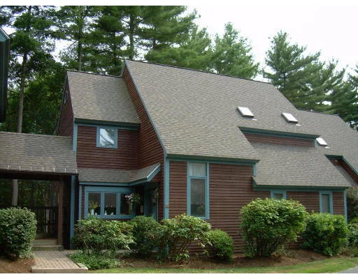 Unit for sale at 11 Woodridge Lane, Westford, MA 01886