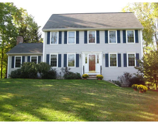 Unit for sale at 3 Betsy Lane, Littleton, MA 01460