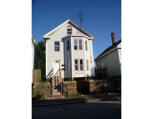 Unit for sale at 400 Lowell St, Lawrence, MA 01841