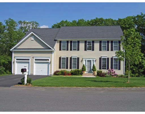 Unit for sale at 32 Independence Lane, Ashland, MA 01721