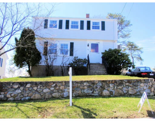 Unit for sale at 102 Wendell St, Winchester, MA 01890