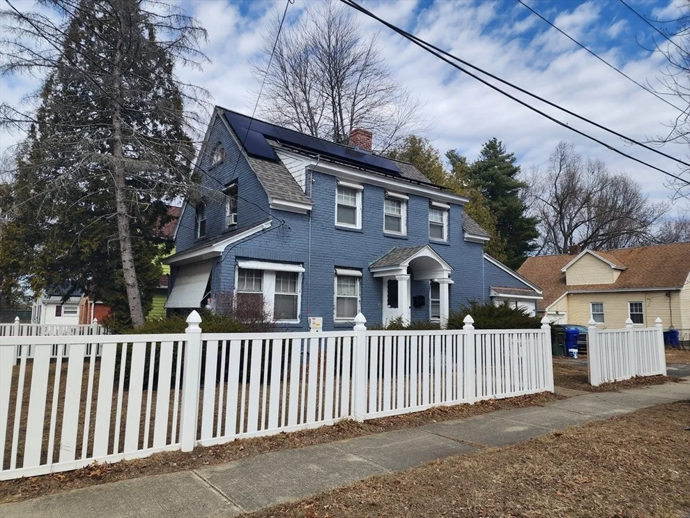 Unit for sale at 6 N Chatham St, Springfield, MA 01109