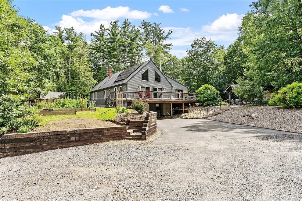 Unit for sale at 737 New West Townsend, Lunenburg, MA 01462