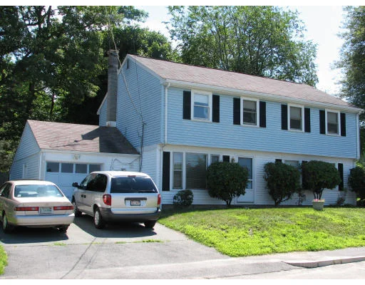 Unit for sale at 53 Woodside Ave, Braintree, MA 02184