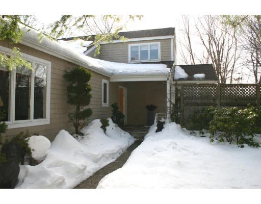 Unit for sale at 425D Dedham St, Newton, MA 02459