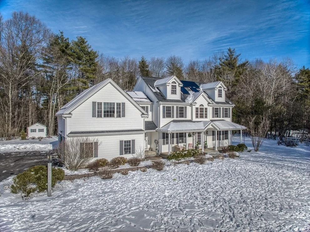 Unit for sale at 293 Reservoir Road, Lunenburg, MA 01462