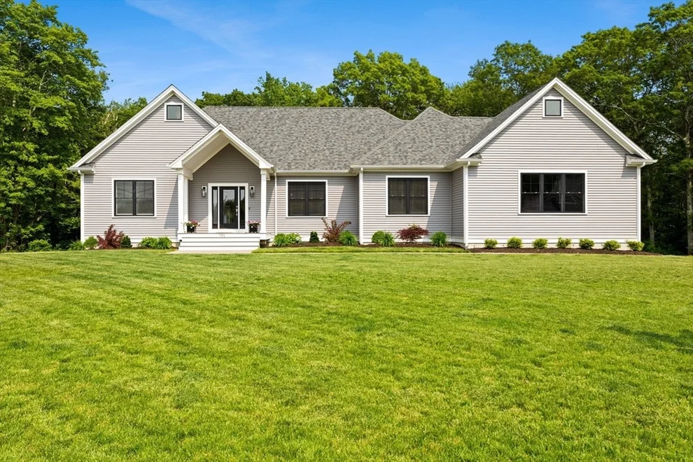 Unit for sale at 751 Sharps Lot Rd, Swansea, MA 02777