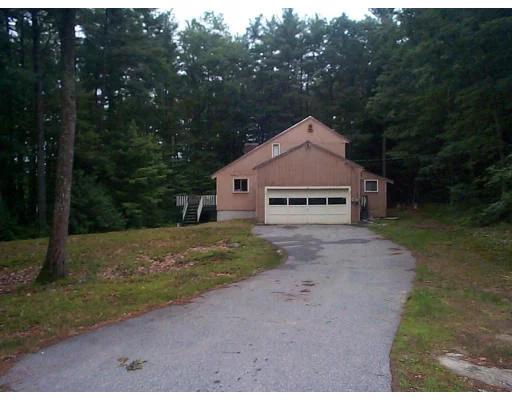 Unit for sale at 15 Tamworth Road, Sandown, NH 03873