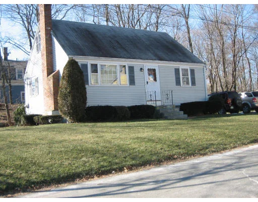 Unit for sale at 141 W Chapel St, Abington, MA 02351