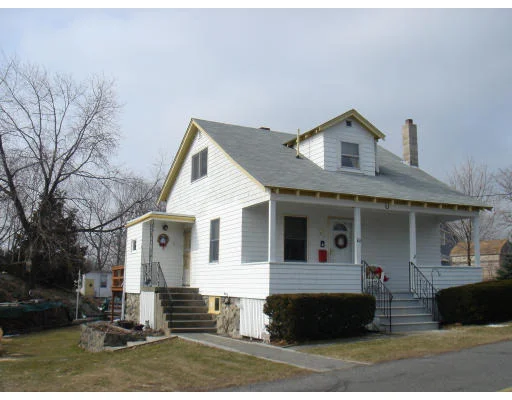 Unit for sale at 160 Foster Rd, Swampscott, MA 01907