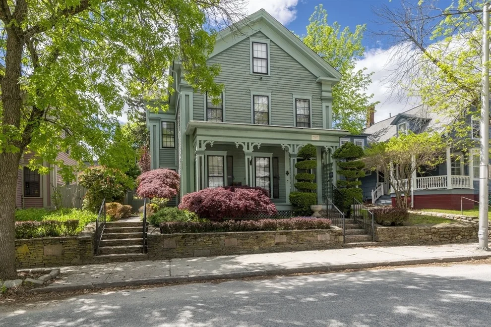 Unit for sale at 12 Crown St., Worcester, MA 01609