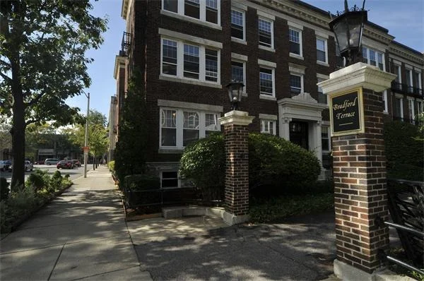 Unit for sale at 3 Bradford Ter, Brookline, MA 02446