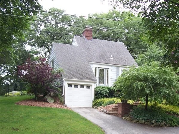 Unit for sale at 4 West Hill Circle, Reading, MA 01867