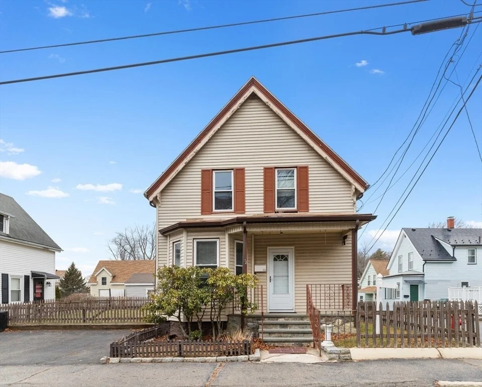 Unit for sale at 40 Buena Vista St, Swampscott, MA 01907