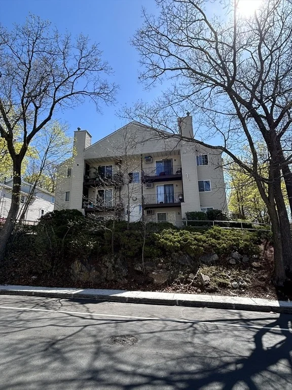 Unit for sale at 210 Smith St, Lowell, MA 01851