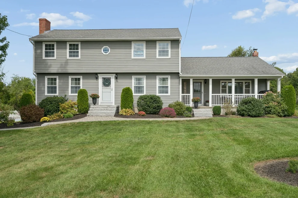 Unit for sale at 196 Eight Lots Rd, Sutton, MA 01590
