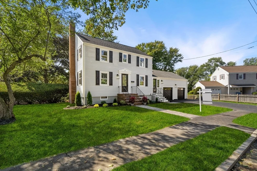 Unit for sale at 37 Elmcrest Rd, Wakefield, MA 01880