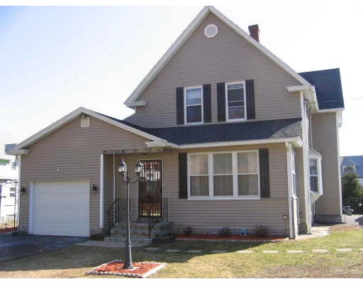 Unit for sale at 33 Ferry St, Grafton, MA 01560