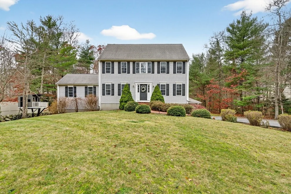 Unit for sale at 60 Lakeside Ave, Lakeville, MA 02347