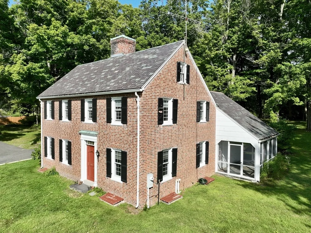 Unit for sale at 661 Bernardston Rd, Greenfield, MA 01301