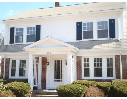 Unit for sale at 376 Blue Hills Pkwy, Milton, MA 02186