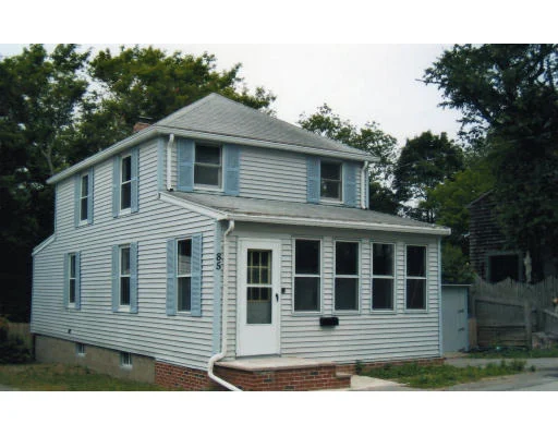 Unit for sale at 85 Pecksuot Rd, Weymouth, MA 02191