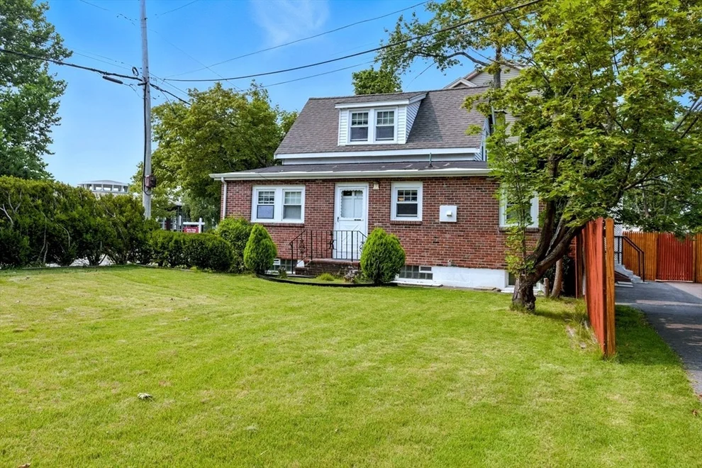 Unit for sale at 14 Palmer St, Quincy, MA 02169