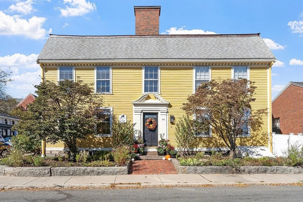 Unit for sale at 90 Middle St, Gloucester, MA 01930