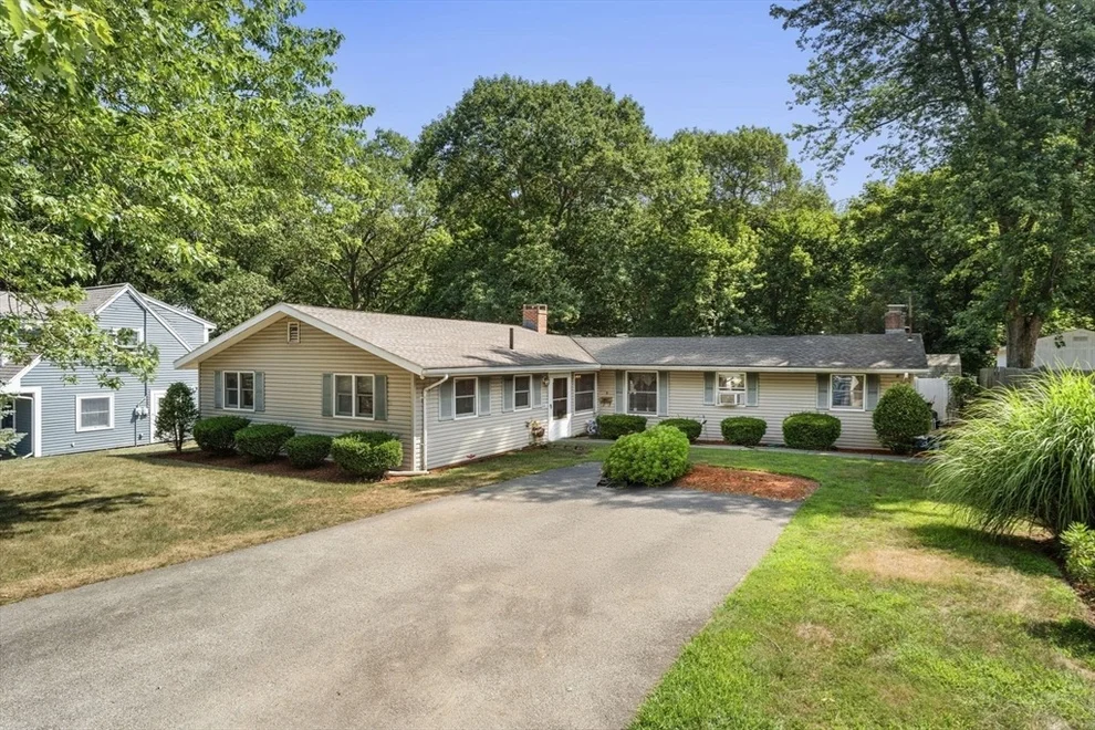 Unit for sale at 4 Price Rd, Peabody, MA 01960