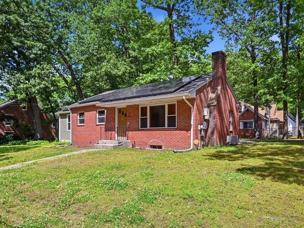 Unit for sale at 881 Roosevelt Ave, Springfield, MA 01109