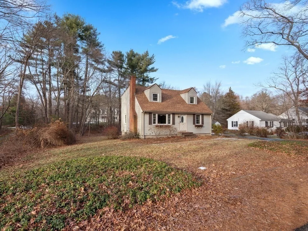 Unit for sale at 177 Morse St, Sharon, MA 02067