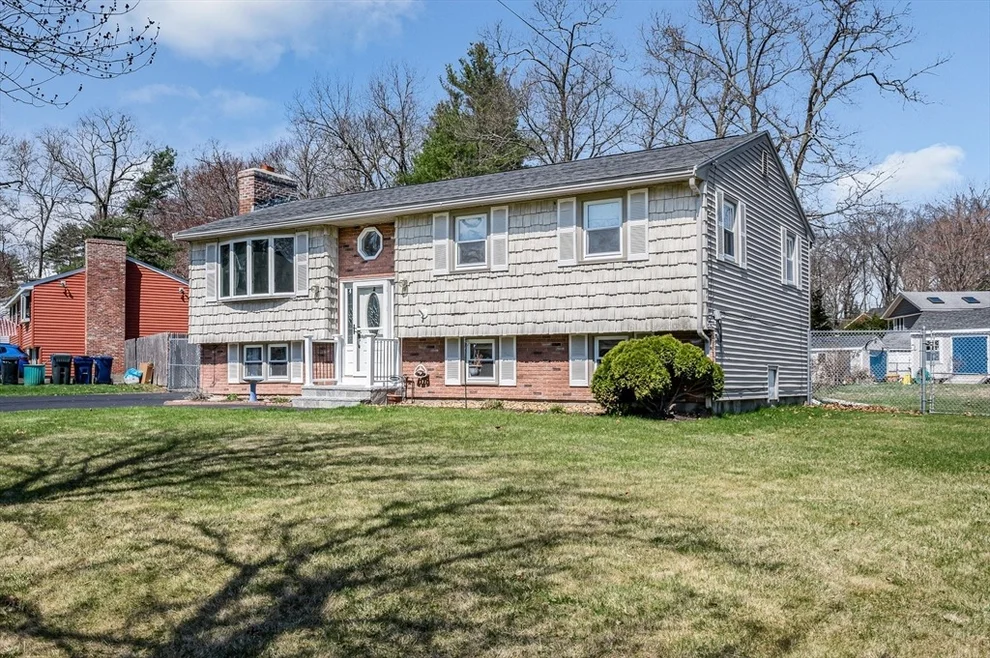 Unit for sale at 360 Primrose Hill Rd, Dracut, MA 01826