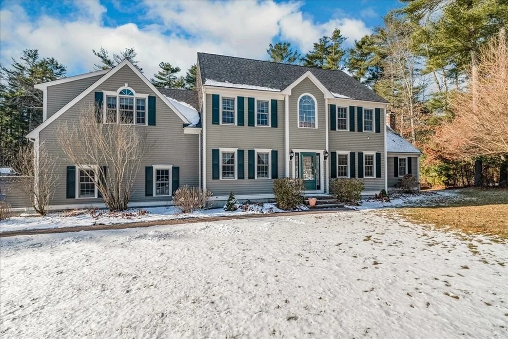 Unit for sale at 7 Alexandra Lane, Carver, MA 02330