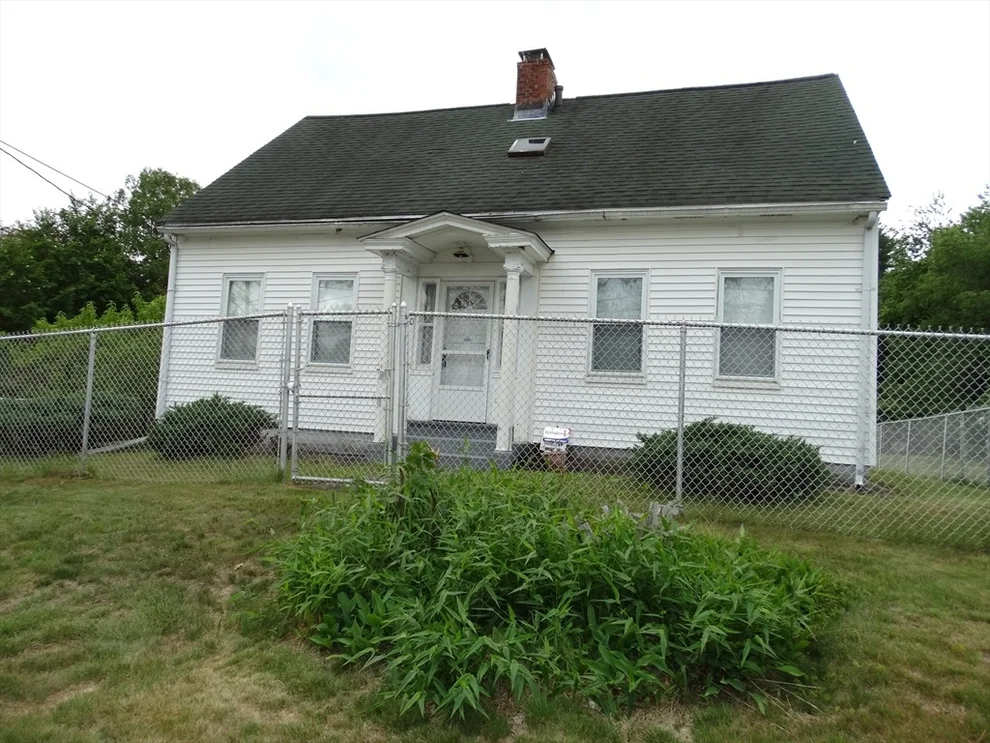 Unit for sale at 170 Hampstead Street, Methuen, MA 01844