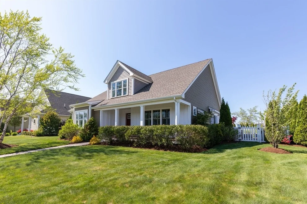 Unit for sale at 6 Sawgrass Ln, Plymouth, MA 02360