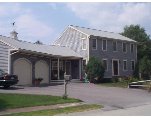 Unit for sale at 97 Flint Lock Dr, Weymouth, MA 02189