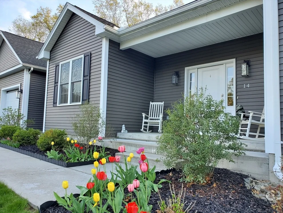 Unit for sale at 14 Ralph Cir, Chicopee, MA 01020