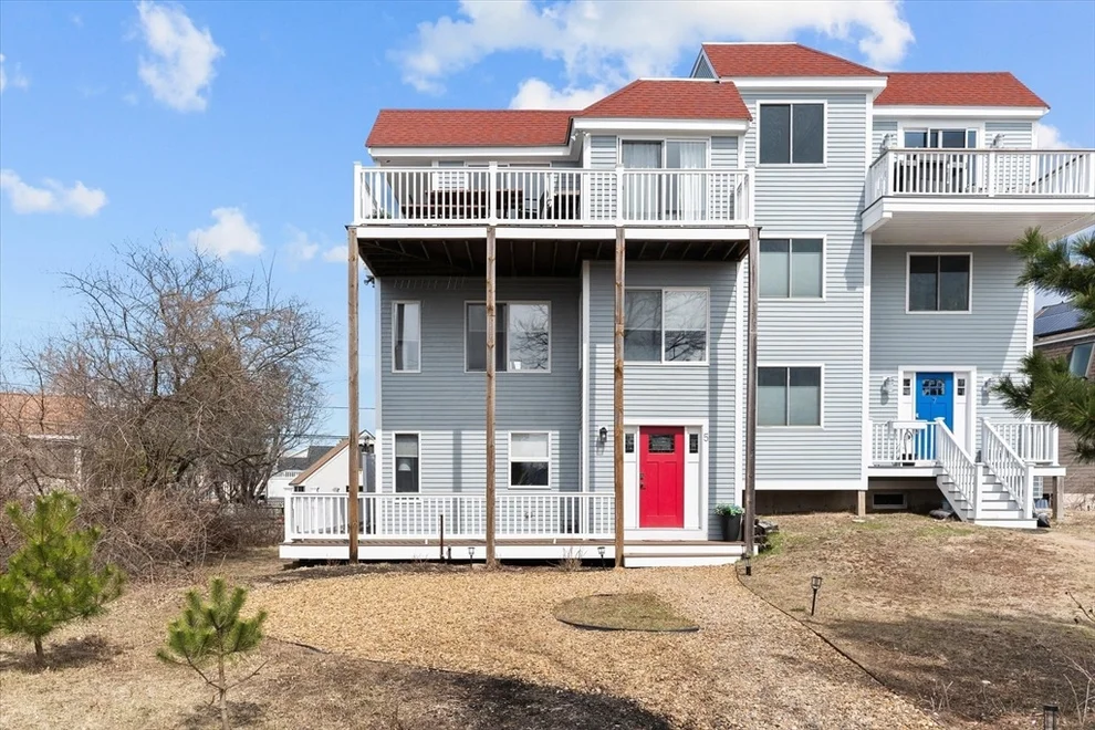 Unit for sale at 5 59th St, Newburyport, MA 01950