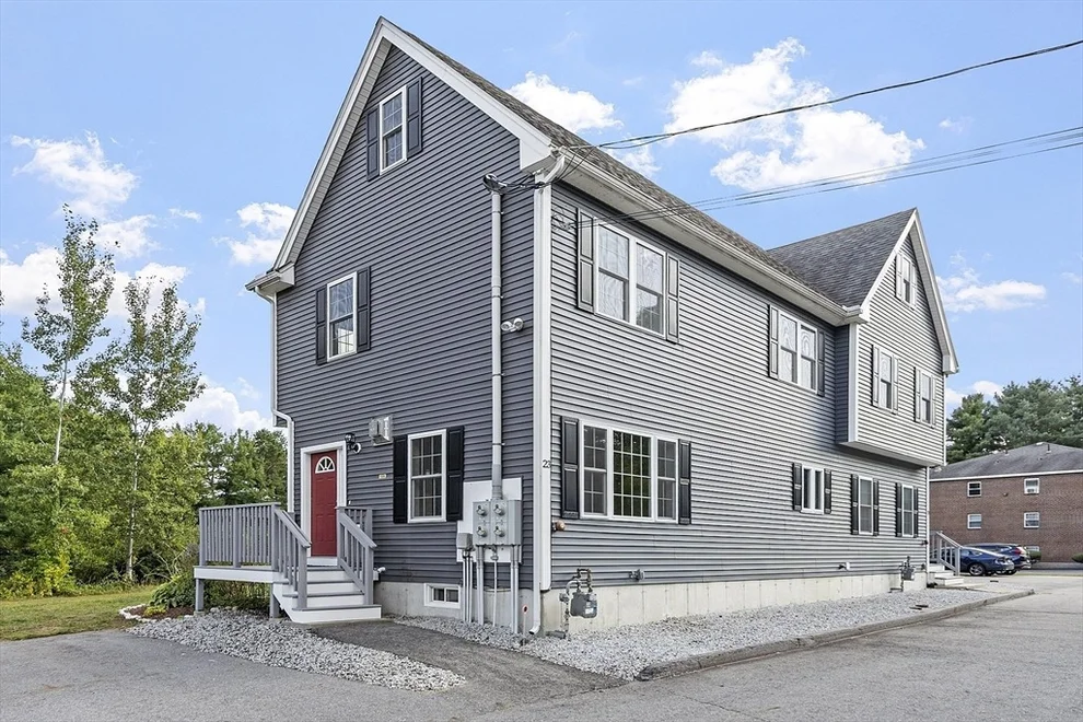 Unit for sale at 23 Shawnee Rd, Pepperell, MA 01463