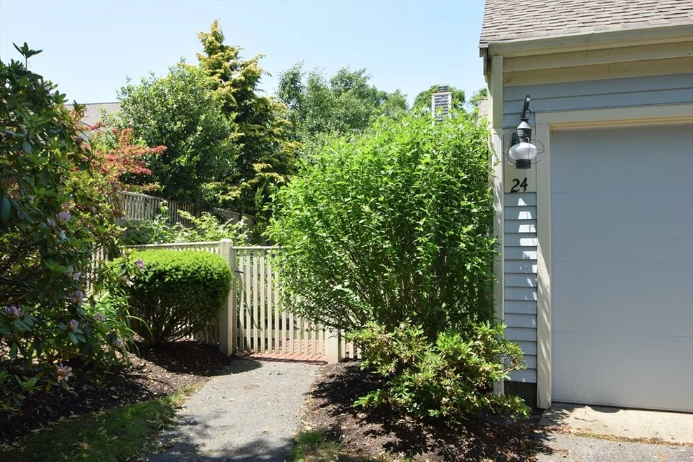 Unit for sale at 24 Wildflower Ln, Yarmouth, MA 02675