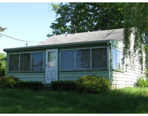 Unit for sale at 14 Meadow Glen Ln, Plymouth, MA 02360