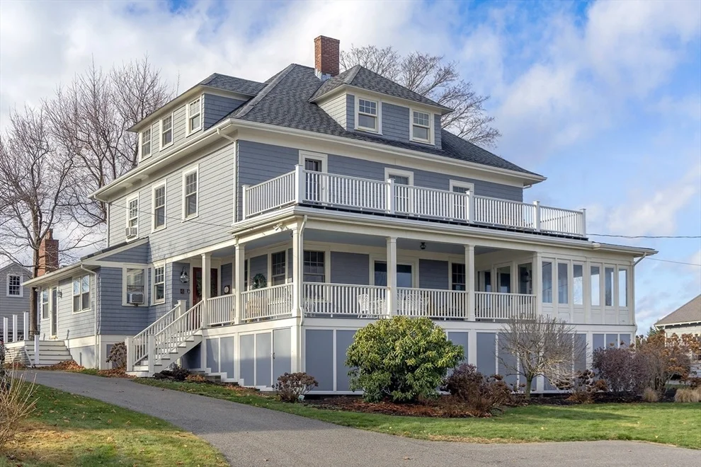 Unit for sale at 4 Bay View Ave, Hingham, MA 02043