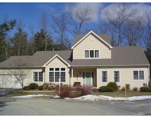 Unit for sale at 12 Alder Way, Bedford, MA 01730