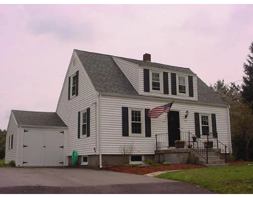 Unit for sale at 178 South, Medfield, MA 02052