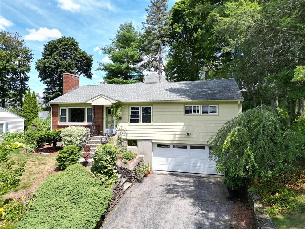 Unit for sale at 17 Maplewood Rd, Worcester, MA 01602