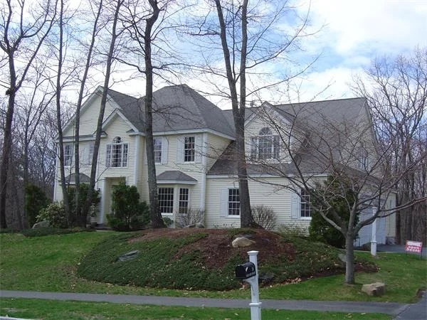 Unit for sale at 18 Old Cart Path, Holliston, MA 01746