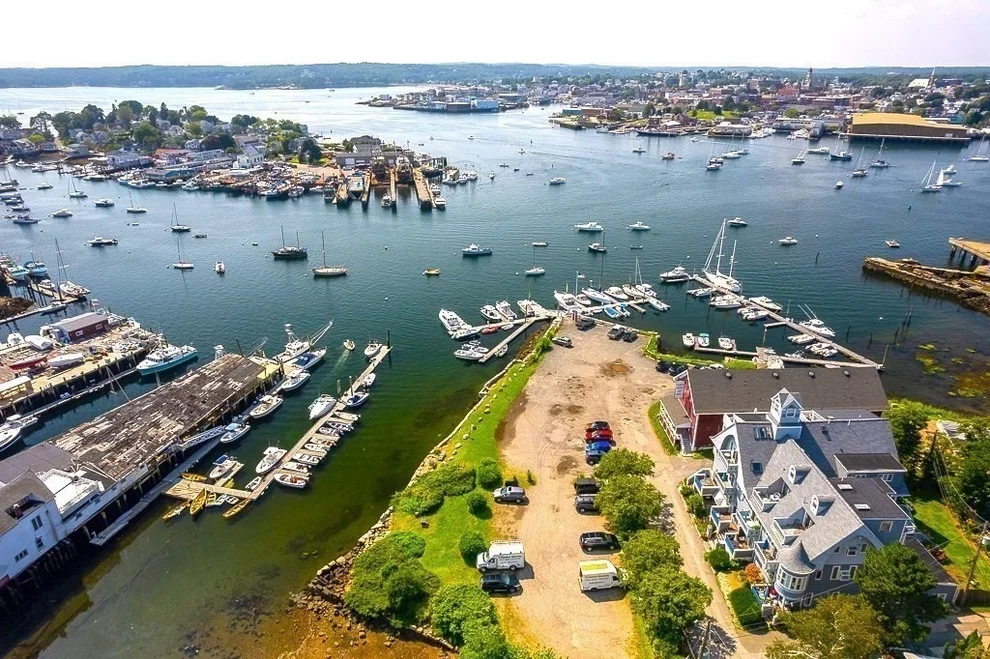 Unit for sale at 5 Pirates Lane, Gloucester, MA 01930