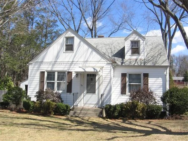 Unit for sale at 39 Thompson St, East Longmeadow, MA 01028