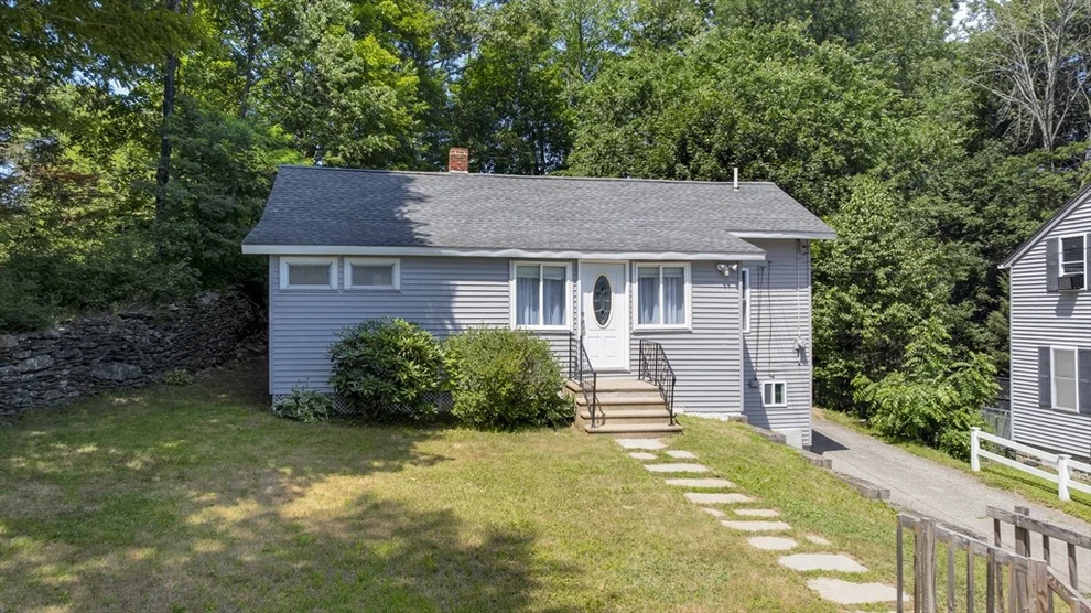 Unit for sale at 16 Highland St, Spencer, MA 01562