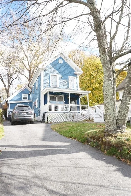 Unit for sale at 85 Beech St, Lowell, MA 01850